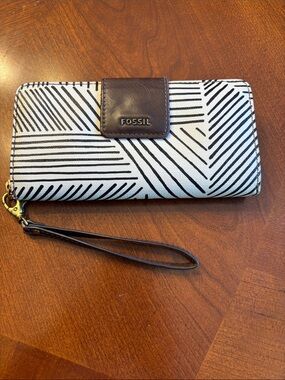 Fossil Black & White Striped Wristlet Wallet with Brown Tab
